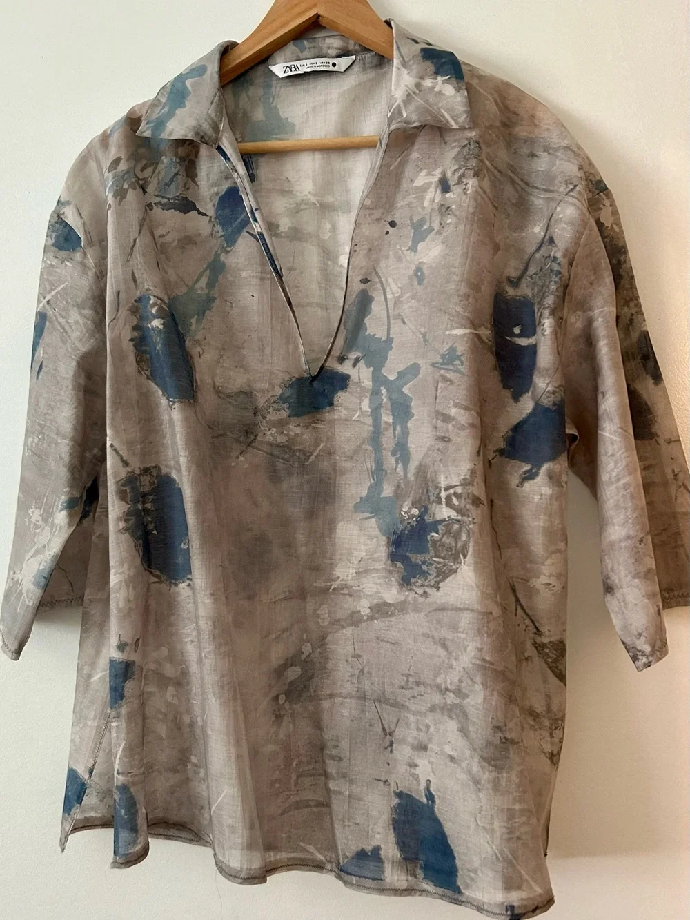 Zara beige and light blue women's top